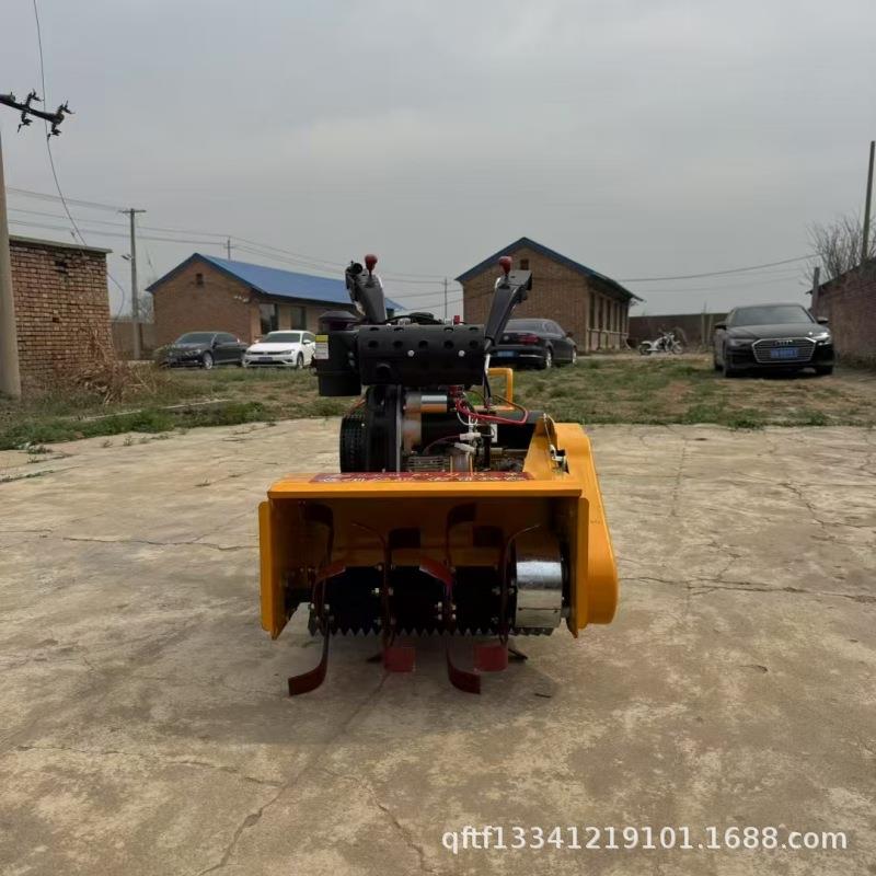 大马力四驱乘坐式除草机操作方便适应多种地型旋耕碎草开沟除草机