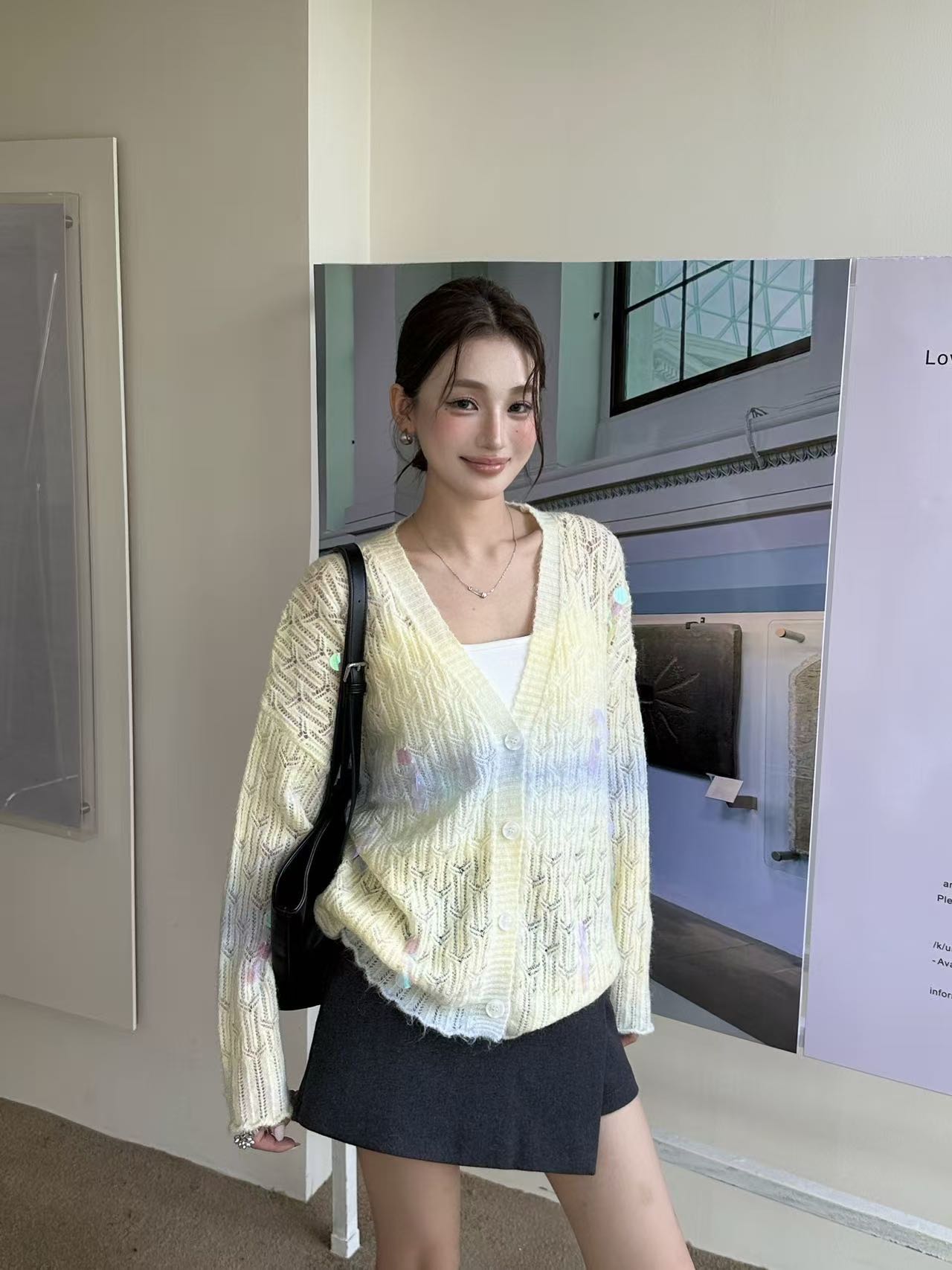 【米粒专享】渐变紫色宽松亮片镂空V领长袖开衫