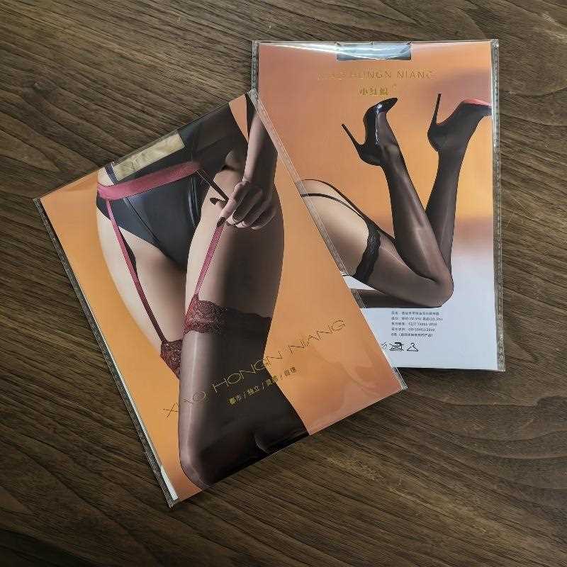 直销新款黑丝袜性感蕾丝吊带一体袜情调长筒油亮超薄过膝袜撞色花