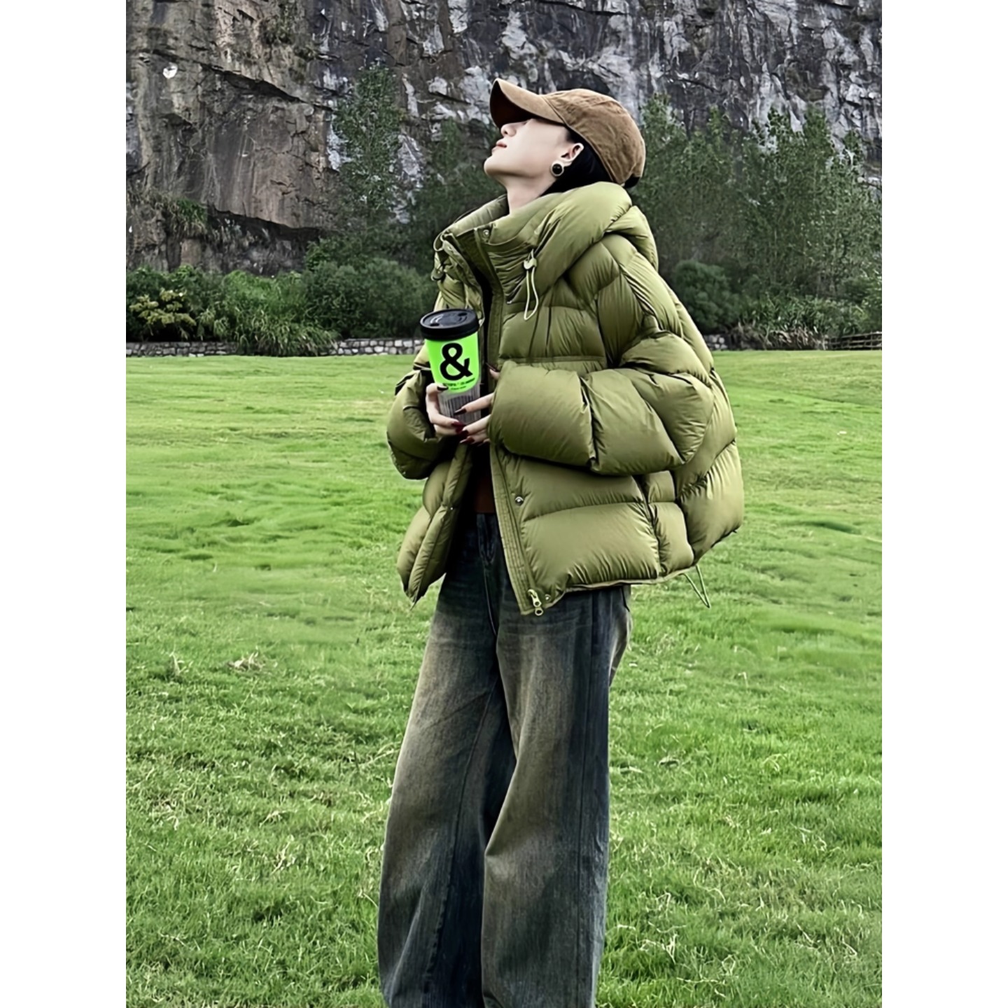 泡芙龟背绿色短款羽绒棉服女秋冬新款加厚防寒百搭连帽面包服外套