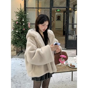 毛毛外套女2025秋冬季新款加厚连帽羊羔毛茸茸高级感环保皮草大衣