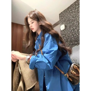 2026年早春高级感蓝色长袖衬衫外套女秋夏宽松韩版设计感防晒衬衣