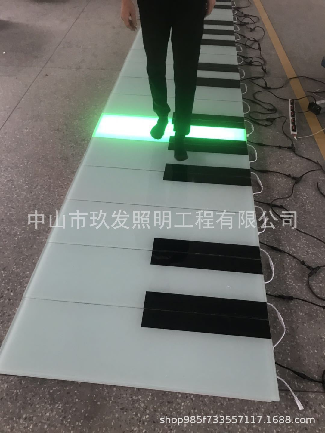 led感应钢琴地砖灯脚踩发光户外地板钢琴灯