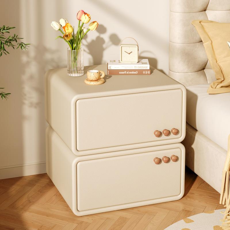 实木床头柜新款简约现代家用床边柜小型皮质卧室轻奢奶油风储物柜
