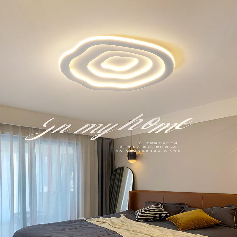 极简主灯卧室主卧房间2023年新款灯具现代简约创意网红云朵吸顶灯