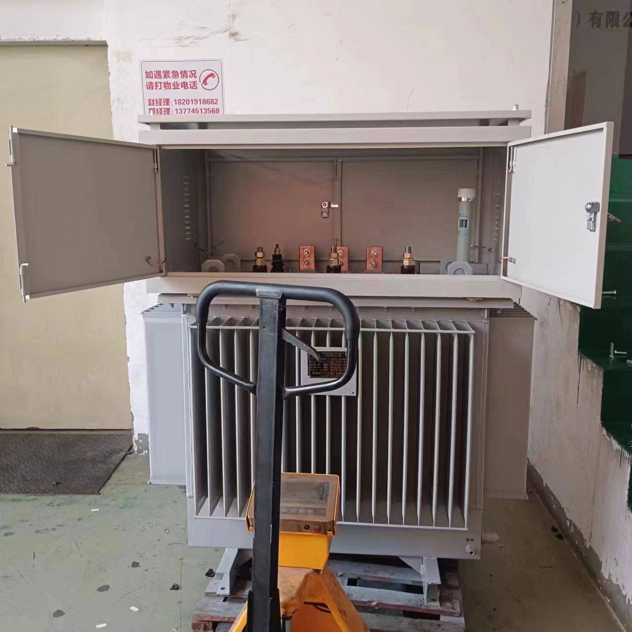 工厂出口隧道三相油式升压器稳压器TNSJA-00K40KW5080K0VQSBA2浸5