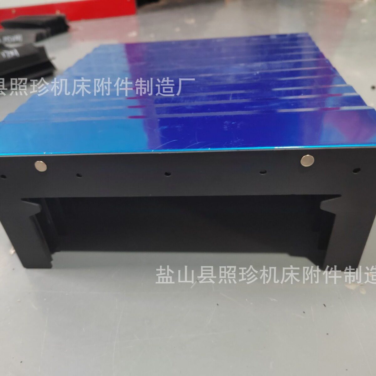 供应机床盔甲风琴防护罩机床设备阻燃防护罩不锈钢盔甲蓝色防护罩