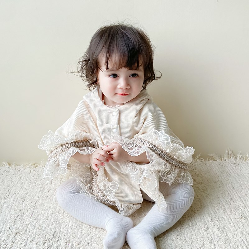 女宝宝洋气公主风小外套新生儿婴儿披风斗篷春秋季外出防风0-3岁