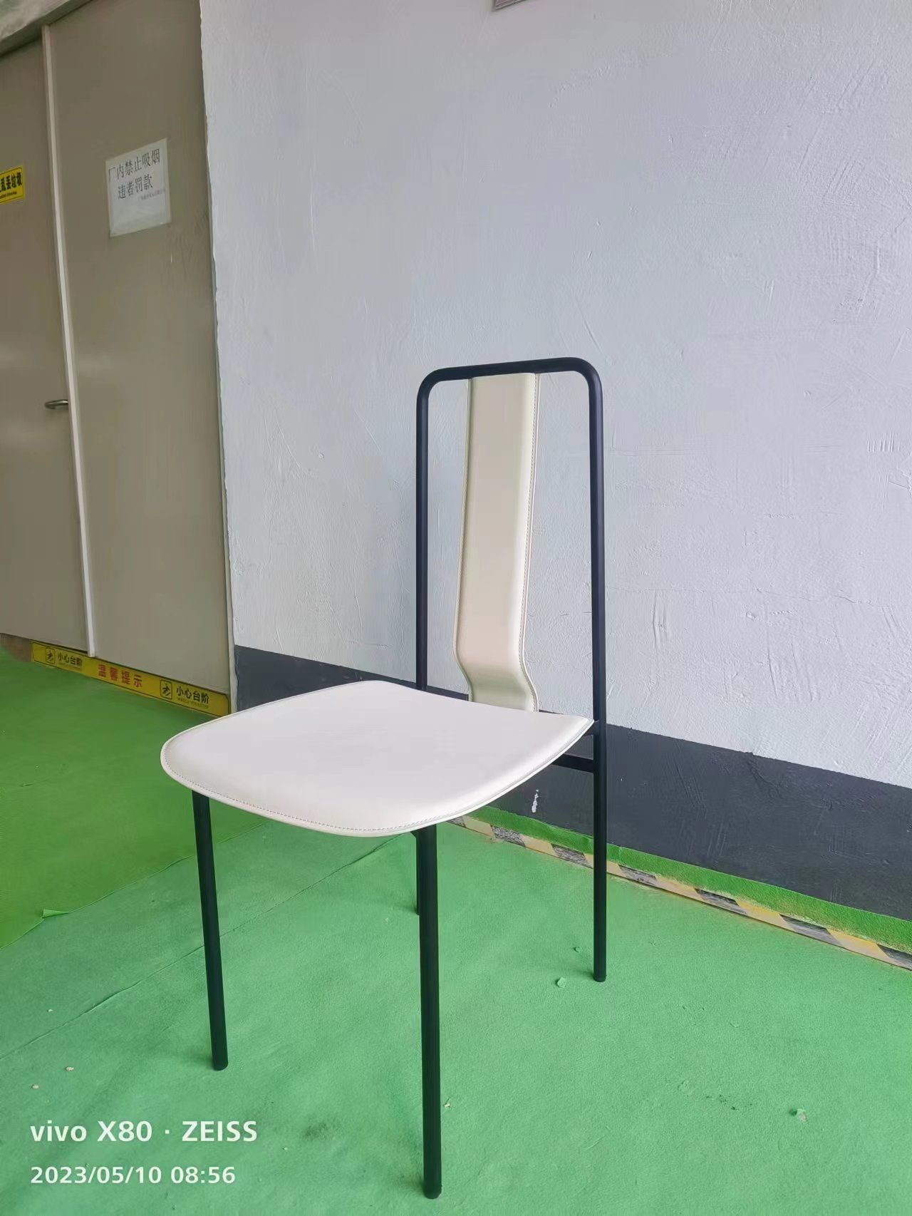 北欧餐椅铁艺家用现代简约靠背LOFT工业风咖啡餐厅扶手书桌设计椅