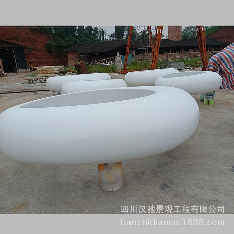 玻璃钢材质的坐凳 椭圆形白色坐凳 户外景观公园休息坐凳椅子摆件