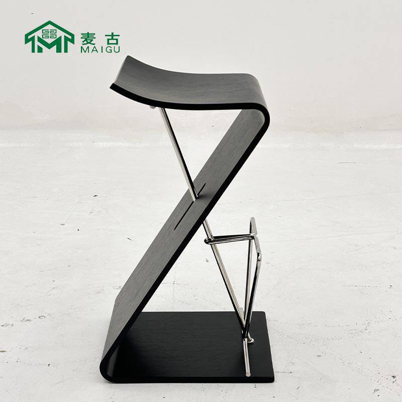 麦古现代极简弯板立体支撑休闲吧椅前台椅不锈钢客厅餐厅高脚椅