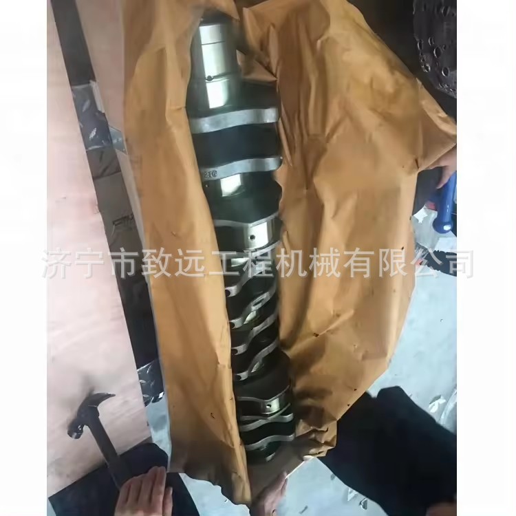 WA200-5 WA250-5 WA320装载机曲轴,6D102发动机曲轴6735-01-1310