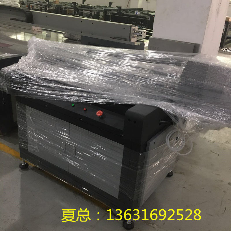 专业生产6090小型UV平板喷绘机