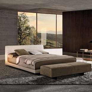 意式极简设计大师偏爱的软包布艺床罗杰床主卧1.8米婚床