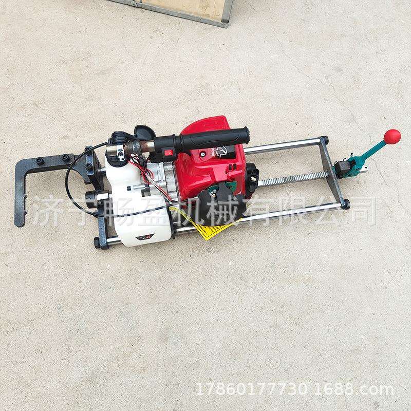 打孔机钢管立柱山地支架打孔新款四冲程汽油光伏打对穿钻孔机