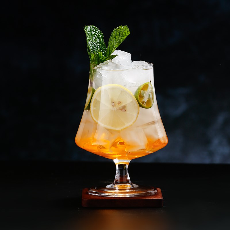 速发创意威兰地杯鸡尾酒杯收腰矮脚杯透明玻璃杯子白士忌酒杯金汤