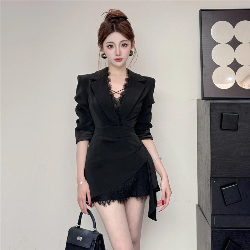 高级感蕾丝拼接西装裙显瘦中长款气质韩版收腰连衣裙女2025春夏款