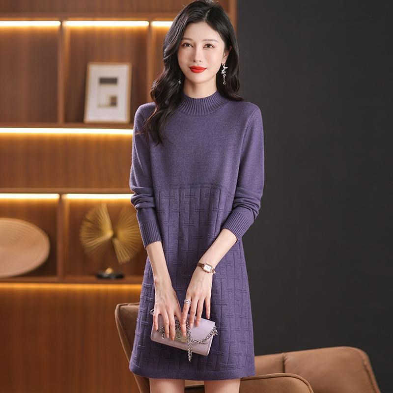 秋冬季新款中长款半高o领宽松毛衣直筒裙女装显瘦时尚减龄连衣裙