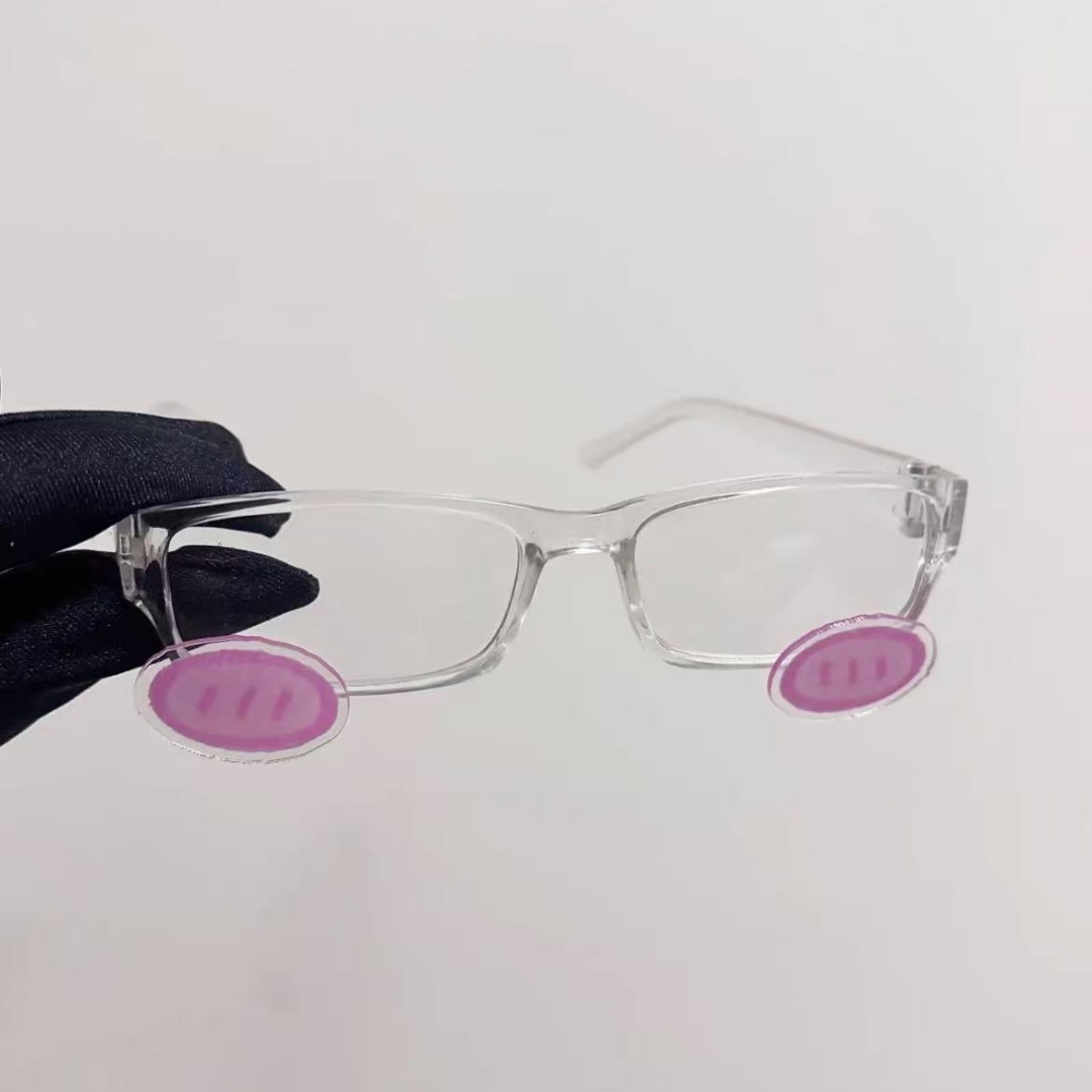 萌物卖萌腮红眼镜架超轻