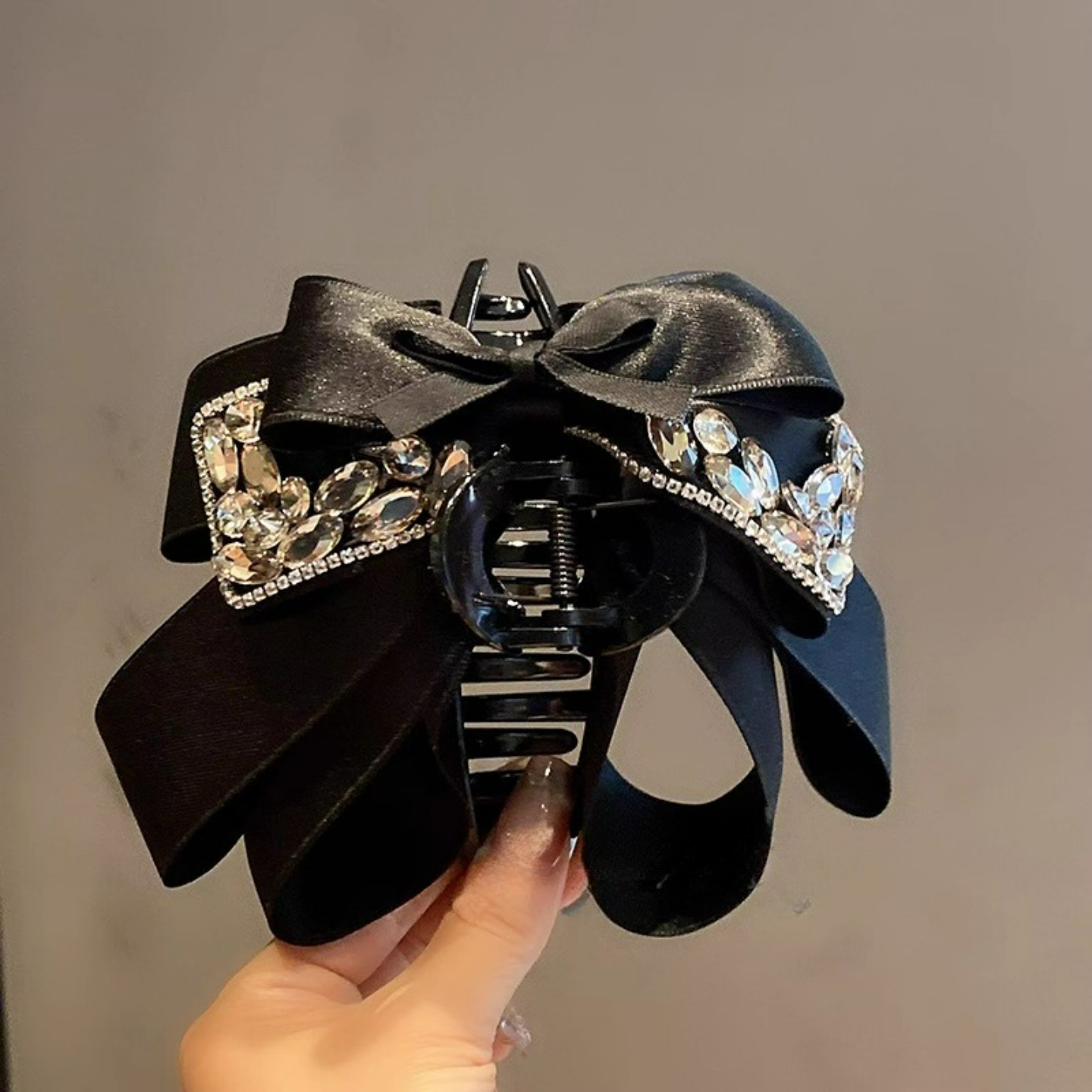 韩国东大门轻奢多层蝴蝶结重工闪钻抓夹女时尚小众后脑勺鲨鱼夹