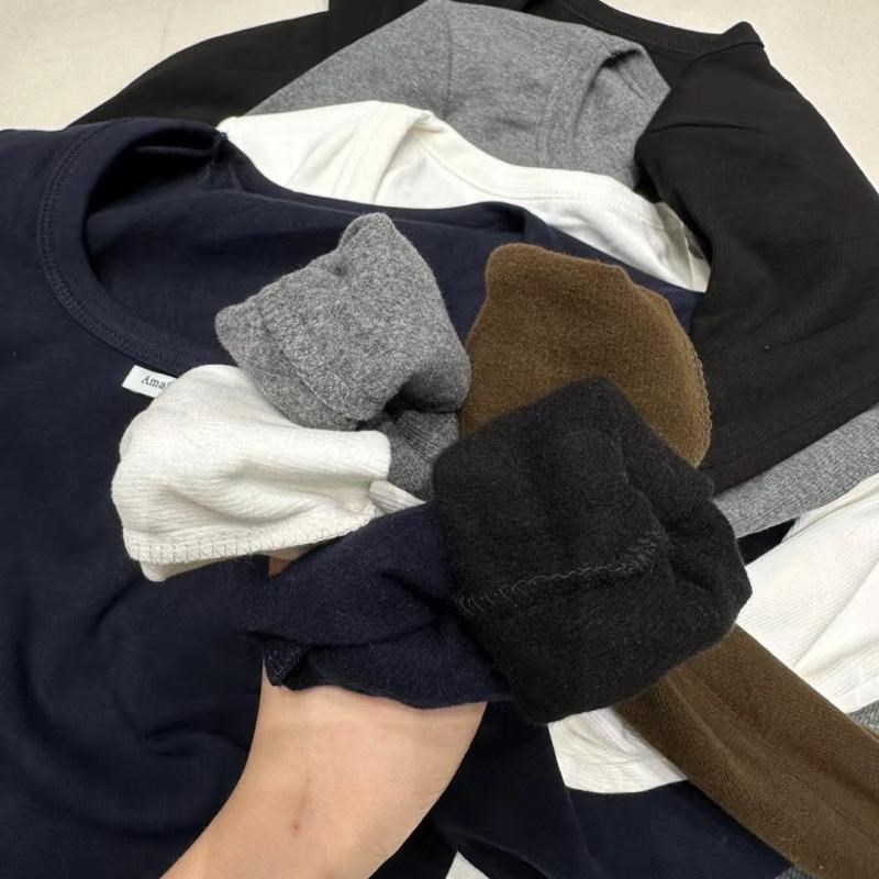 元熙8078-1秋冬新款U领垫肩修身显瘦加绒加厚打底衫女上衣短款T恤