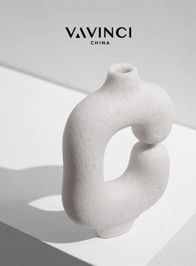 速发新品简约白色树脂创意几何摆件客厅电装柜视板房玄关样饰品