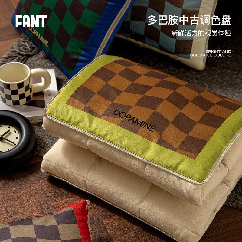 午后柏林午睡抱枕被冬季加厚办公室可折叠被子车载两用二合一靠枕