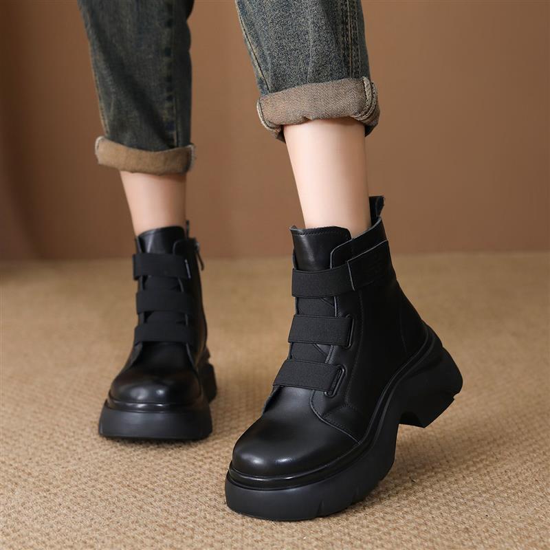 头层牛皮马丁靴女2025冬季新款保暖加绒复古圆头魔术贴小众短靴