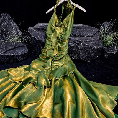 无线WUXIAN轻奢女高级感重要场合连衣裙小众显瘦挂脖人鱼晚礼服