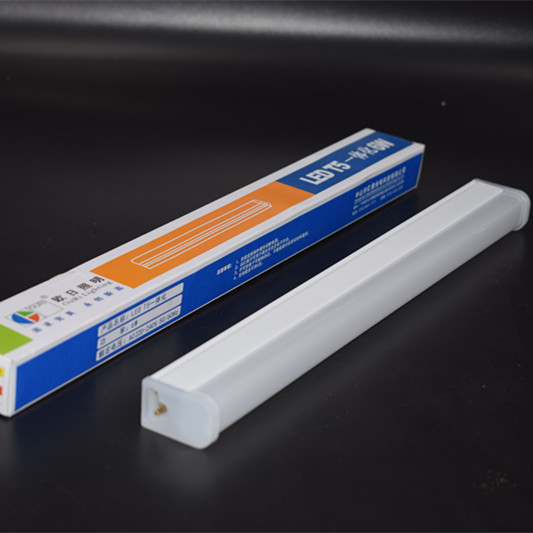 欧日照明 LED全套方形T5led一体化节能灯管可串联1.2支架灯管20W