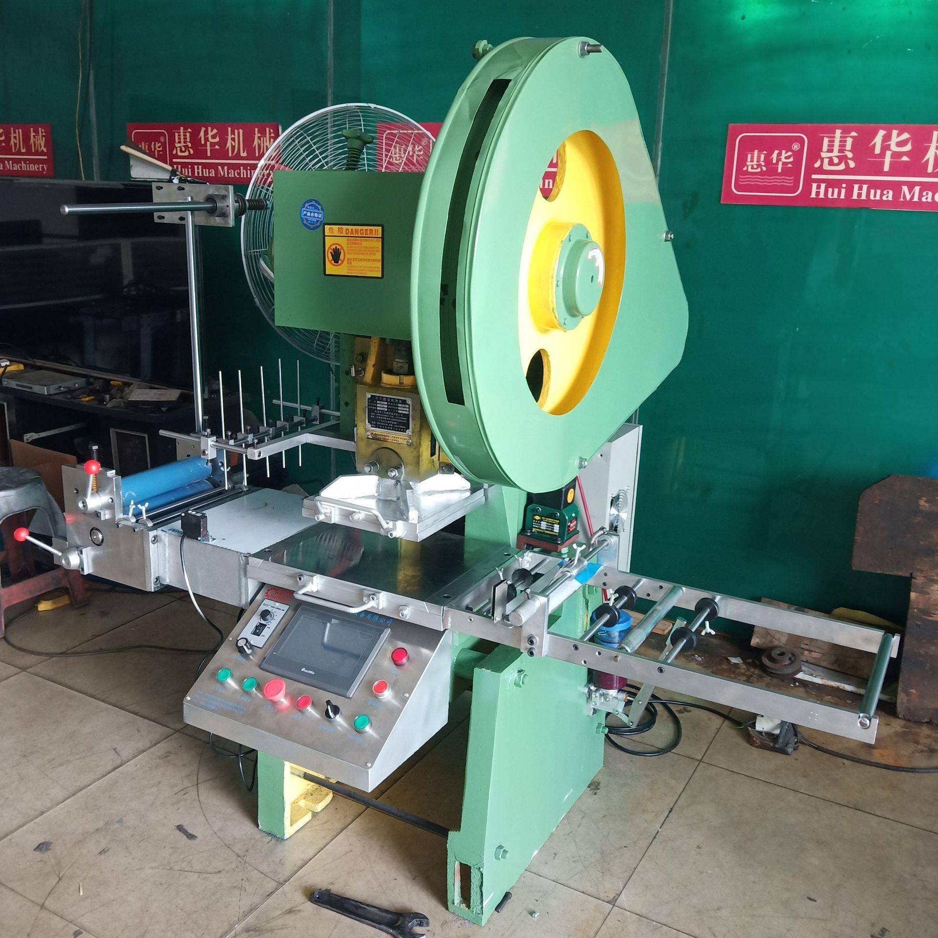 厂家供应不干胶模切冲床模切机冲床全自动模切冲床小型冲床