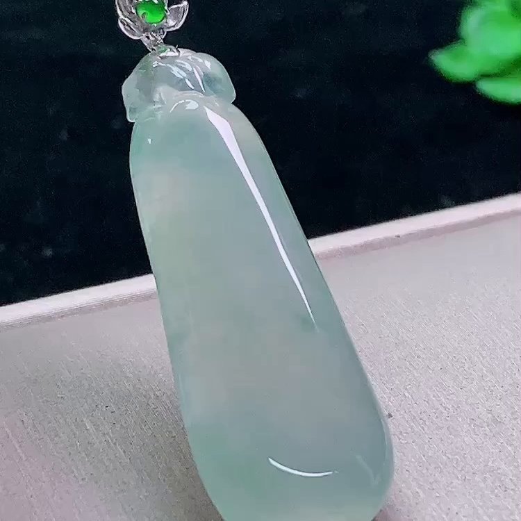 缅甸翡翠福瓜镶金玉吊坠天然玉石A货18K金镶嵌冰种正品礼物0107