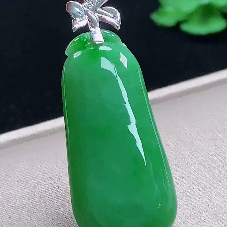 缅甸翡翠福瓜镶金玉吊坠天然玉石A货18K金镶嵌冰种满绿新款1025