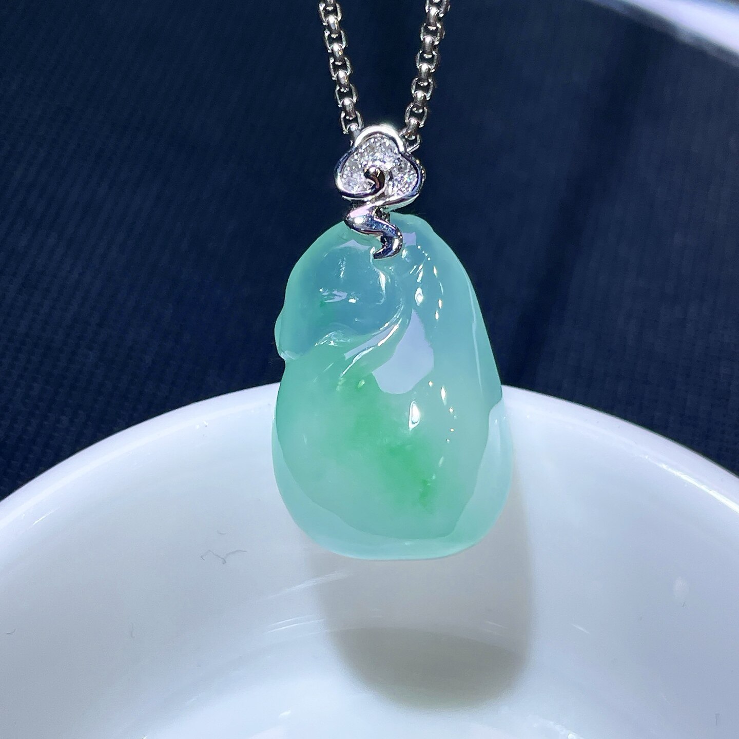 缅甸翡翠钱袋镶金玉吊坠天然玉石A货18K金镶嵌冰种飘绿礼物0223