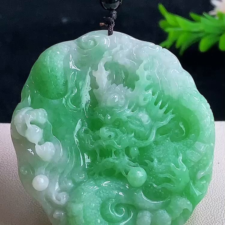 缅甸翡翠龙牌玉吊坠天然玉石A货冰种飘绿礼物证书老坑收藏0107