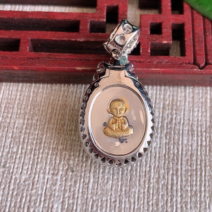 缅甸翡翠镶金玉吊坠天然玉石A货