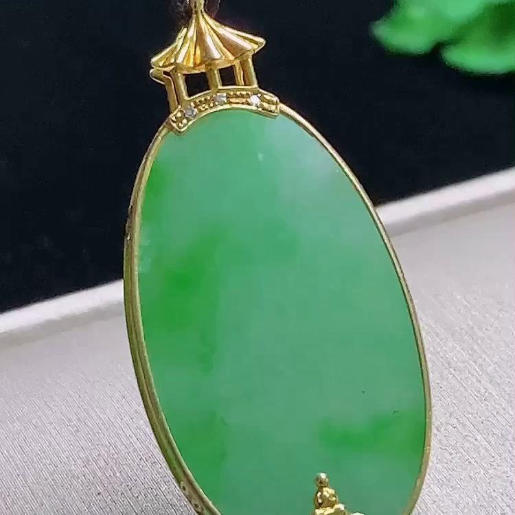 缅甸翡翠无事牌镶金玉吊坠天然玉