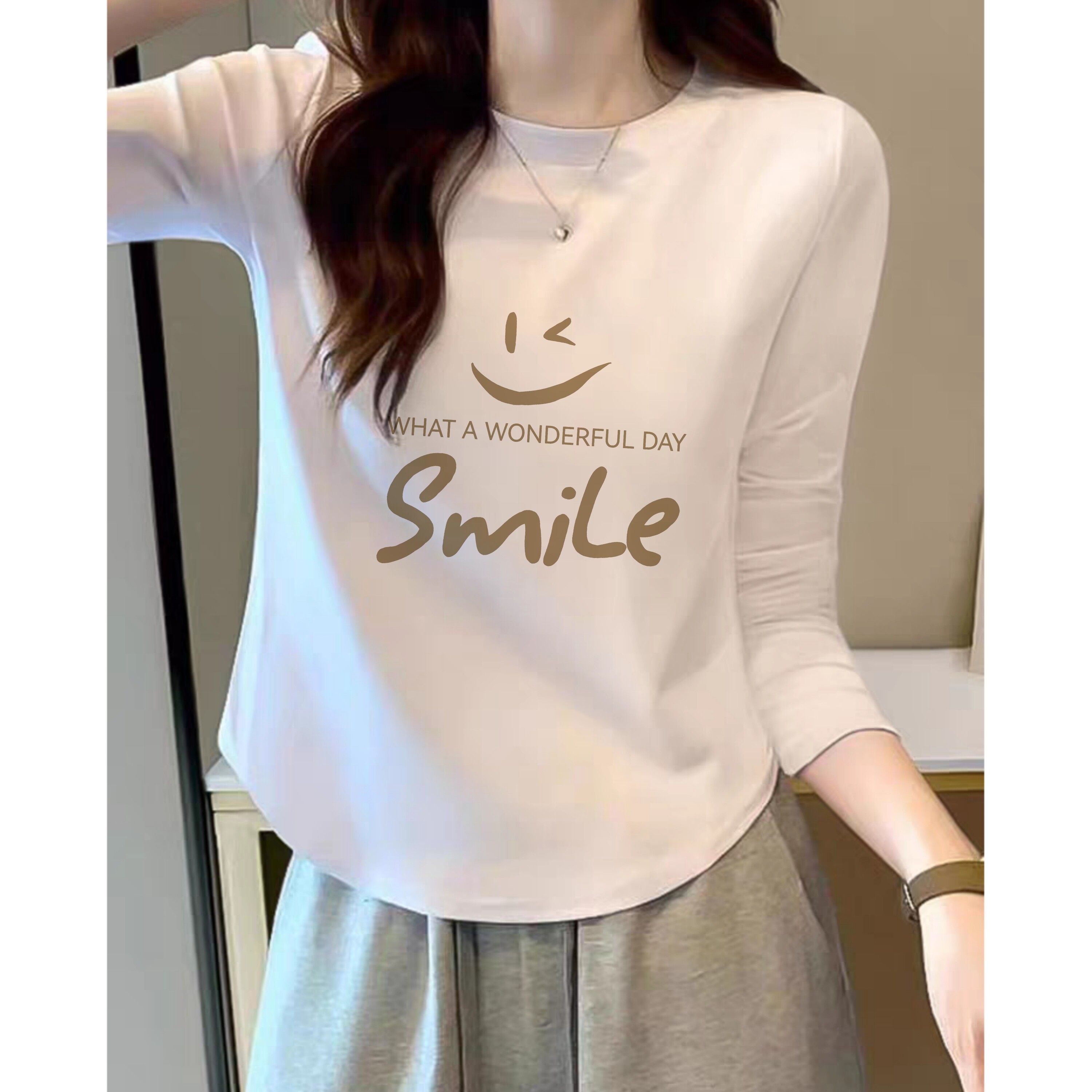SMILE笑脸春秋新款纯棉修身百搭长袖T恤女士设计感圆弧下摆打底衫