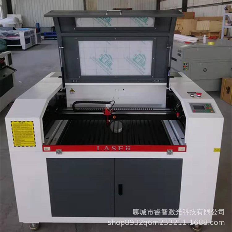 6090激光雕刻机工艺品雕刻切割/小型激光雕刻切割机