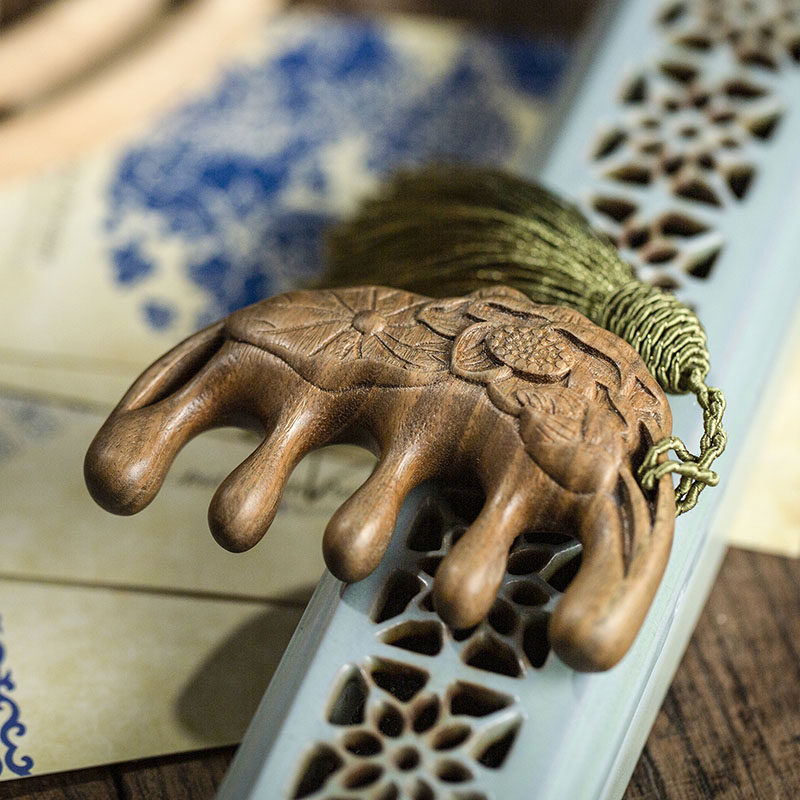 牛老爹头部头皮经络按摩梳子雕花绿檀木宽齿大齿脱发送长辈父母防