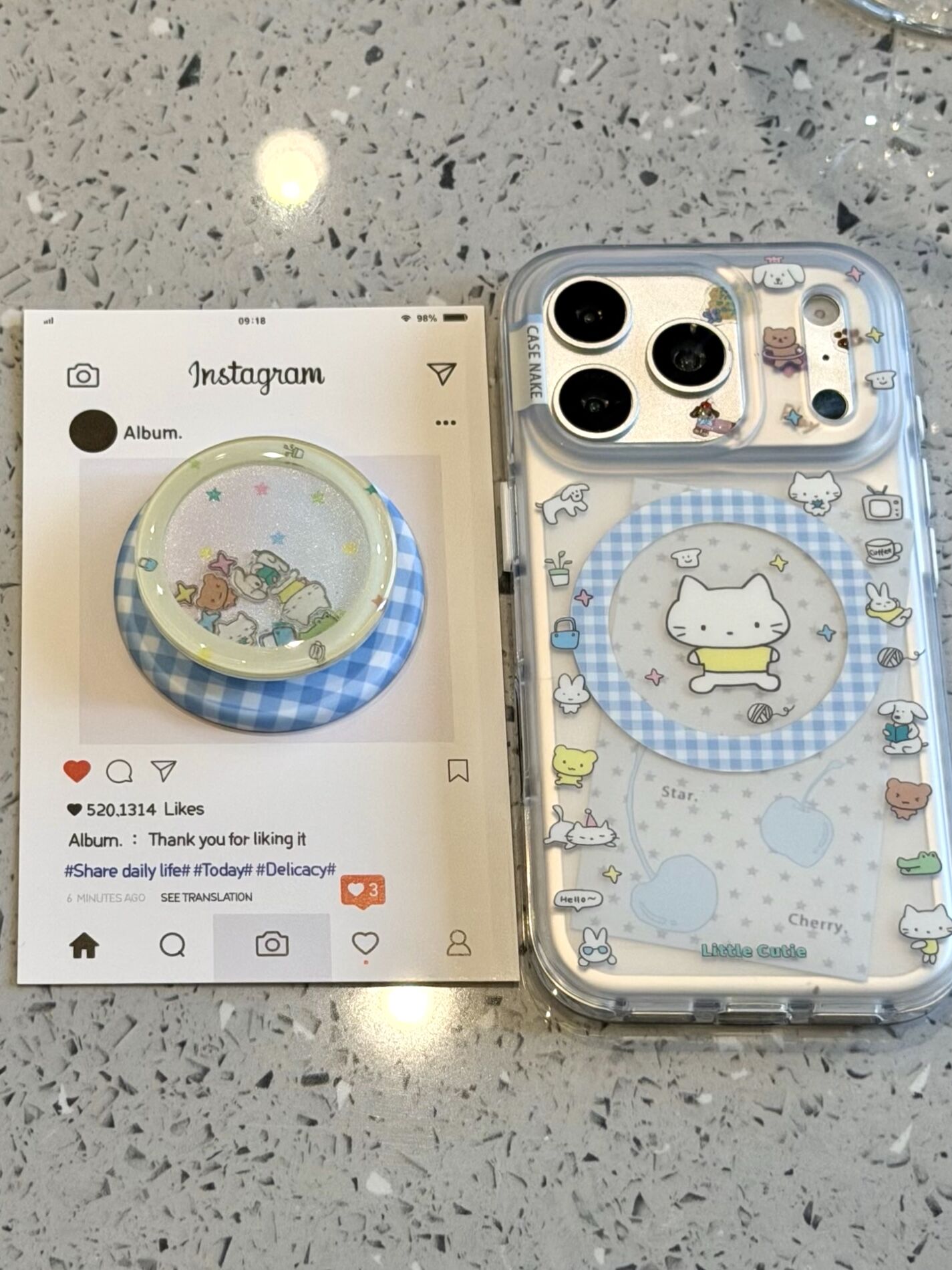 U2 萌趣可爱小动物围边黄衣小白猫适用于iphone17promax新款小众苹果16手机壳15防摔保护套