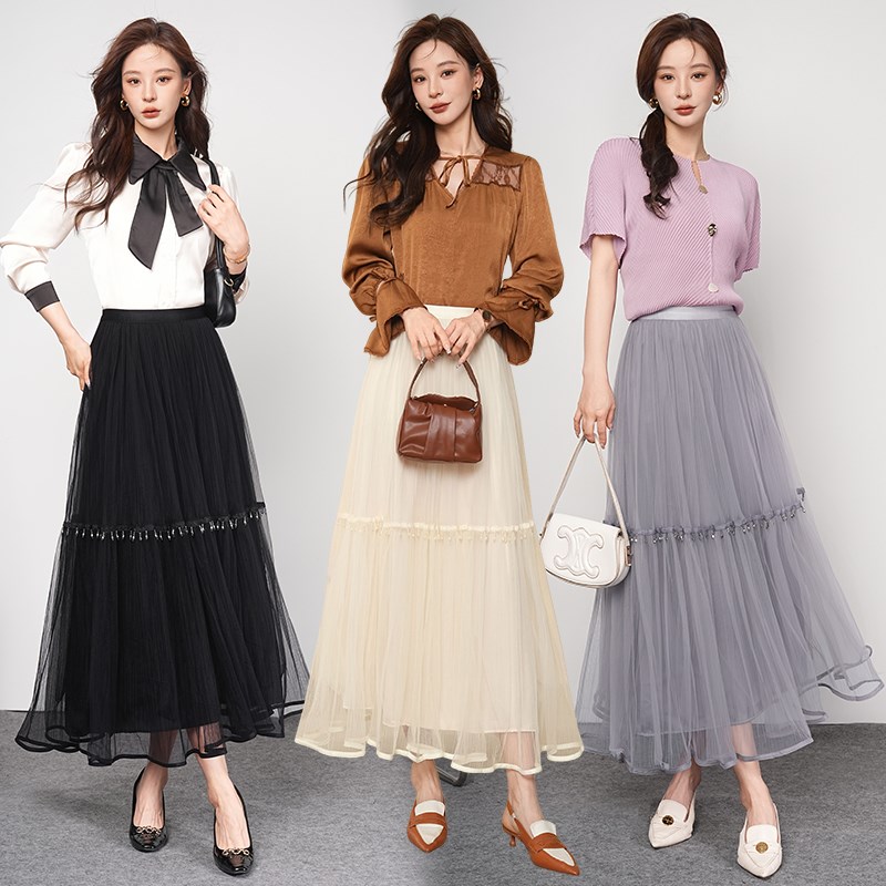 手工镶钻蕾丝半身裙女2025夏季新款百搭洋气轻奢薄款中长蛋糕裙子