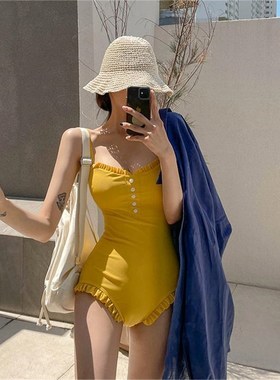 泳衣2023新款女l夏女款纯欲风小个子黄色吊带连体网红风遮肚子复