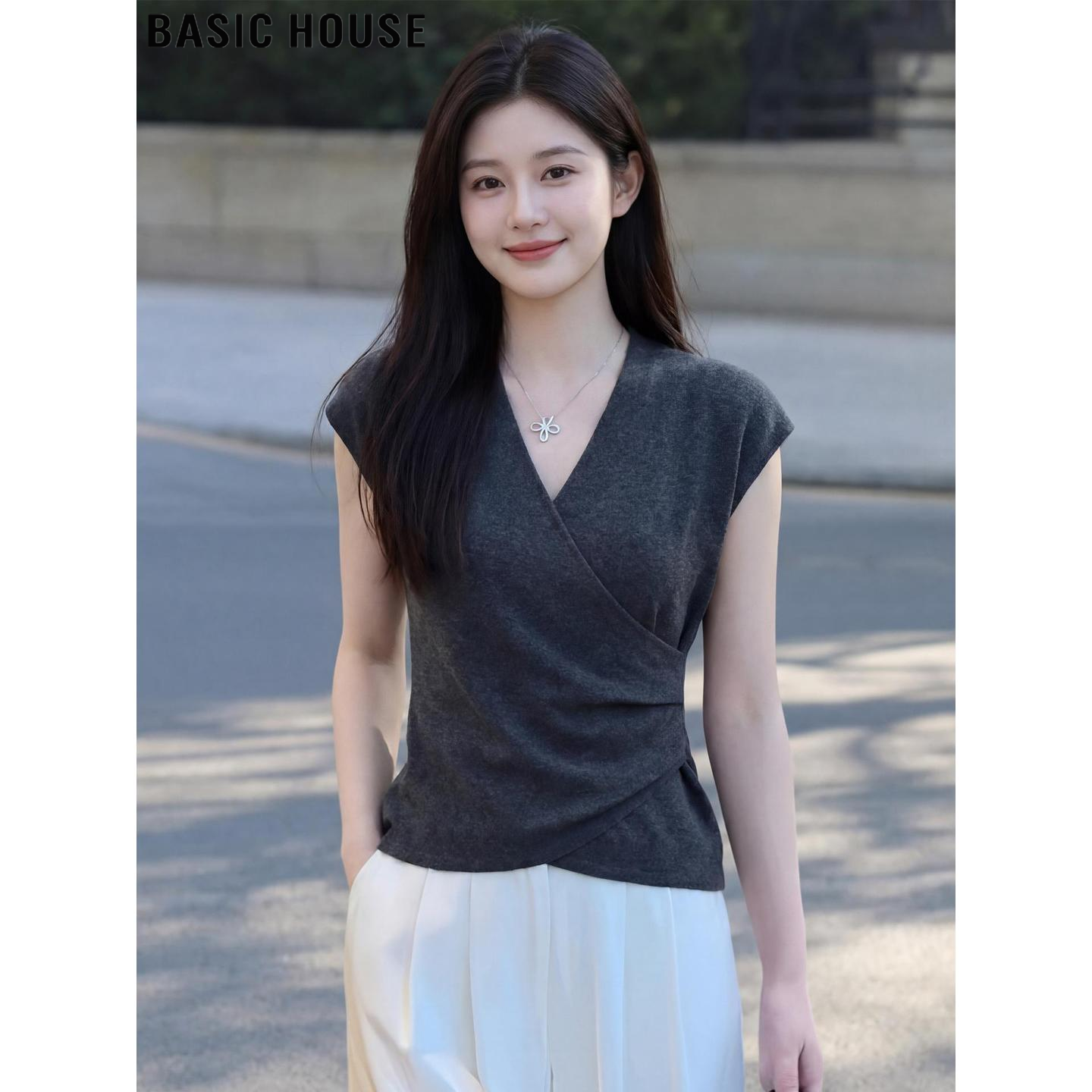 Basic House/百家好灰色交叉V领收腰针织衫女夏季设计感无袖上衣