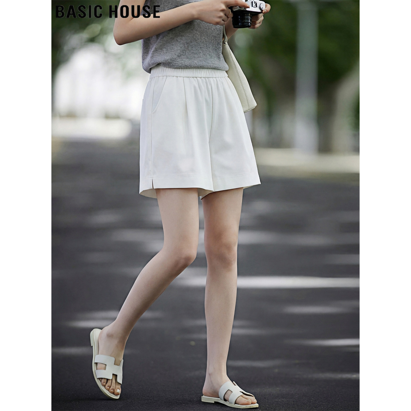 Basic House/百家好白色高腰休闲阔腿短裤女夏季超好看宽松直筒裤