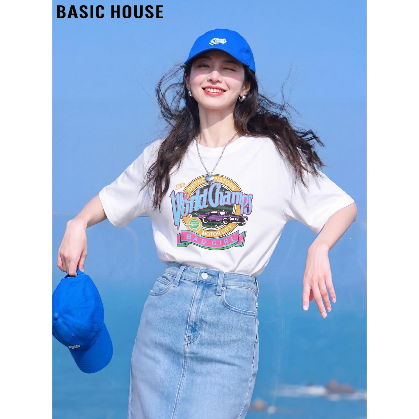 Basic House/百家好白色纯棉字母印花短袖T恤女夏季宽松圆领上衣