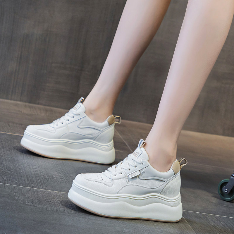 2024新款春款小个子内增高女鞋8ccm真皮小白鞋女厚底板鞋休闲白鞋