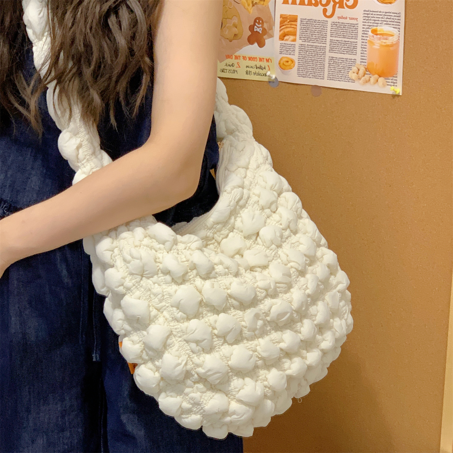 奶油风泡芙斜挎包丨高颜值