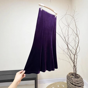 新中式丝绒鱼尾拉链款半身裙2025秋季新款国风包臀显瘦晚宴中长裙