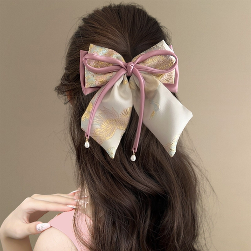 粉色系国风梅花刺绣蝴蝶结弹簧夹